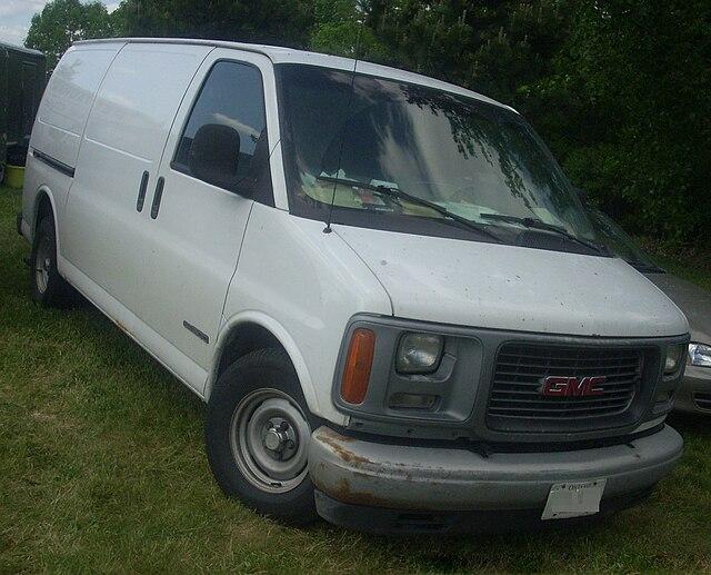 Savana 2500 Van