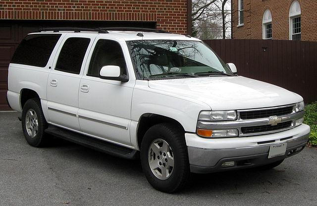 SUBURBAN 2500